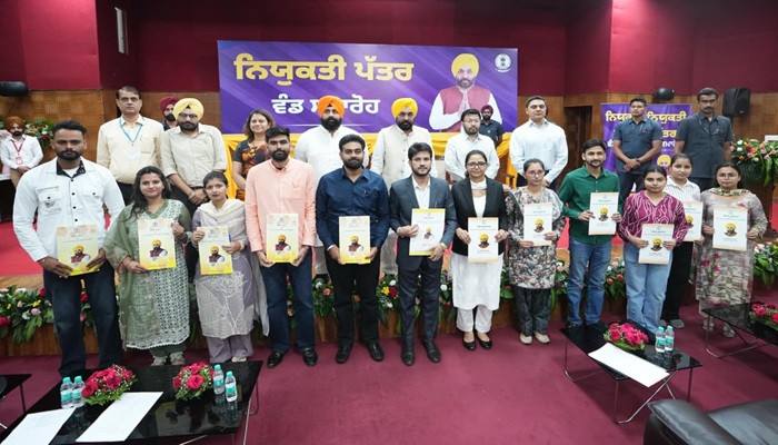 ਮਾਨ ਸਰਕਾਰ ਦਾ ਸ਼ਾਨਦਾਰ ਸਮਾਰਟ ਗਵਰਨੈਂਸ, AI ਰਾਹੀਂ ₹383 ਕਰੋੜ ਦੀ ਬਚਤ, 10 ਹਜ਼ਾਰ ਨੂੰ ਮਿਲੇਗੀ AI ਟ੍ਰੇਨਿੰਗ