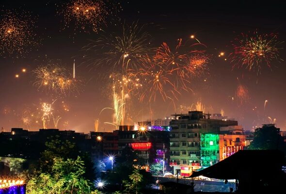 ਪੰਜਾਬ ‘ਚ ਗ੍ਰੀਨ ਦੀਵਾਲੀ: ਇੰਨੇ ਵਜੇ ਤੱਕ ਹੈ ਪਟਾਕੇ ਚਲਾਉਣ ਦੀ ਇਜਾਜ਼ਤ, ਬਠਿੰਡਾ ‘ਚ AQI ਸਭ ਤੋਂ ਖਰਾਬ