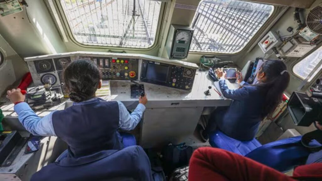 ਲੋਕੋ ਪਾਇਲਟ ਦੇ 11 ਹਜ਼ਾਰ ਤੋਂ ਵੱਧ ਅਸਾਮੀਆਂ ‘ਤੇ ਨਿਕਲੀ ਭਰਤੀ, ਨੋਟੀਫਿਕੇਸ਼ਨ ਹੋਇਆ ਜਾਰੀ