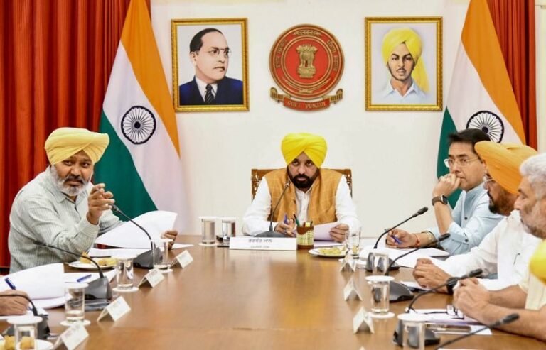 ਪੰਜਾਬ ਕੈਬਨਿਟ ‘ਚ ਵੱਡਾ ਫੇਰਬਦਲ, ਭੁੱਲਰ ਦੇ ਅਸਤੀਫ਼ੇ ਮਗਰੋਂ ਇਨ੍ਹਾਂ ਮੰਤਰੀਆਂ ਨੂੰ ਮਿਲਿਆ ਟਰਾਂਸਪੋਰਟ ਤੇ ਜੇਲ੍ਹ ਵਿਭਾਗ