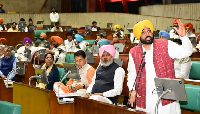 ਭਾਰਤ-ਅਮਰੀਕਾ ਵਪਾਰ ਸਮਝੌਤੇ ਵਿਰੁੱਧ AAP-ਕਾਂਗਰਸ ਇੱਕਜੁੱਟ, ਸਦਨ ‘ਚ ਮਤਾ ਪਾਸ, ਵਿਧਾਇਕਾਂ ਨੇ ਦਿੱਤੀ ਚੇਤਾਵਨੀ