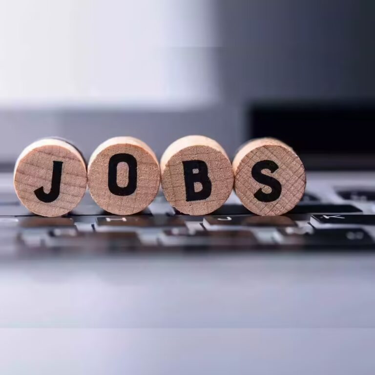 ਸਰਕਾਰੀ ਨੌਕਰੀ : SSB ‘ਚ 1060 ਅਸਾਮੀਆਂ ਲਈ ਭਰਤੀ, UPSSSC ਵੱਲੋਂ 402 ਅਸਾਮੀਆਂ ਲਈ ਨੋਟੀਫਿਕੇਸ਼ਨ ਜਾਰੀ