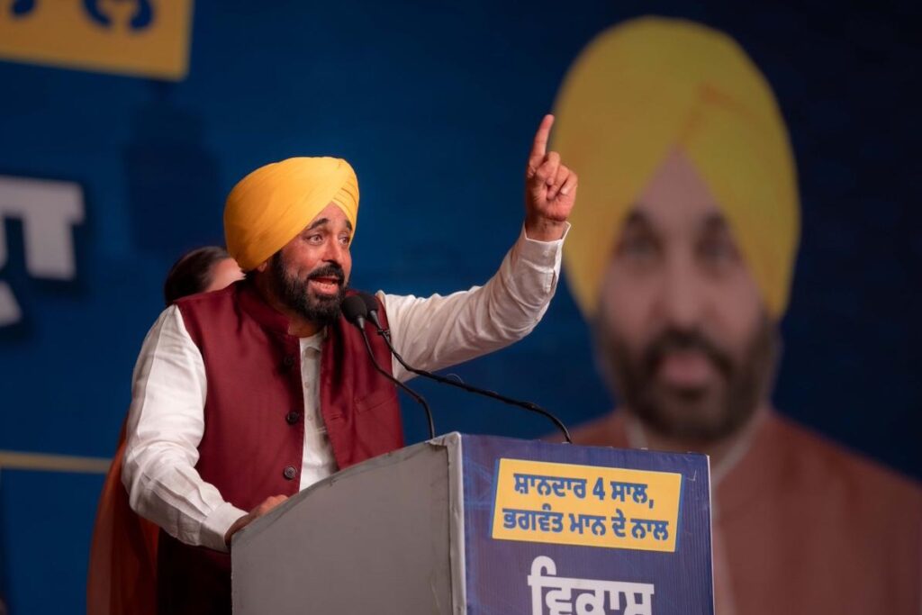 ਮੋਗਾ ਰੈਲੀ ‘ਚ CM ਮਾਨ ਦਾ ਐਲਾਨ: ’30 ਦਿਨਾਂ ‘ਚ ਤਕਸੀਮ’ ਸਕੀਮ ਸ਼ੁਰੂ; ਕਮਿਸ਼ਨ ਏਜੰਟਾਂ ਦੀ ਹੜਤਾਲ ‘ਤੇ ਸਖ਼ਤ ਰੁਖ਼