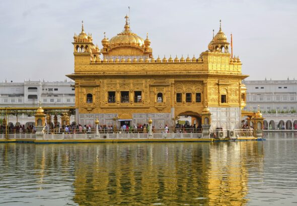 ਅੰਮ੍ਰਿਤਸਰ ਦੇ ਸ੍ਰੀ ਹਰਿਮੰਦਰ ਸਾਹਿਬ ਵਿਖੇ ਖਾਲਸਾ ਸਾਜਨਾ ਦਿਵਸ ਮੌਕੇ ਹੋਣਗੇ ਗੁਰਮਤਿ ਸਮਾਗਮ