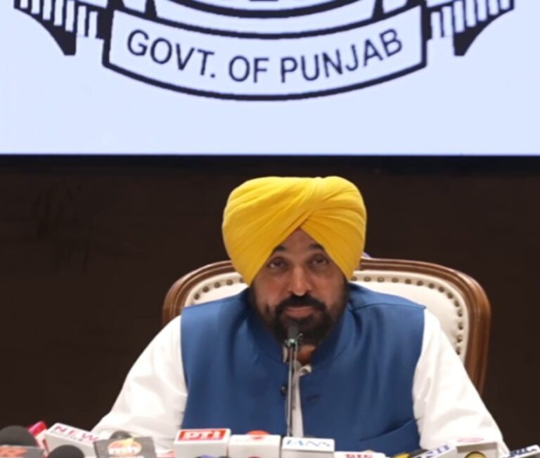 ਆਸਟ੍ਰੇਲੀਆ ਵੱਲੋਂ 11 ਪੰਜਾਬੀਆਂ ਸਣੇ 15 ਭਾਰਤੀ ਡਿਪੋਰਟ, ਡਿਪੋਰਟੀਜ਼ ਨੂੰ ਦਿੱਲੀ ਏਅਰਪੋਰਟ ‘ਤੇ ਕਰਾਂਗੇ ਰਿਸੀਵ : CM ਮਾਨ