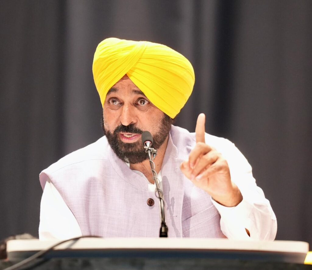 CM ਮਾਨ ਦਾ ਵੱਡਾ ਐਕਸ਼ਨ, ਕੋਟਸਮੀਰ ਚੌਂਕੀ ਦੀ ਪੂਰੀ ਪੁਲਿਸ ਟੀਮ ਦਾ ਕੀਤਾ ਤਬਾਦਲਾ; ਢਿੱਲੀ ਕਾਰਵਾਈ ਨੂੰ ਲੈ ਕੇ ਮਿਲੀ ਸੀ ਸ਼ਿਕਾਇਤ