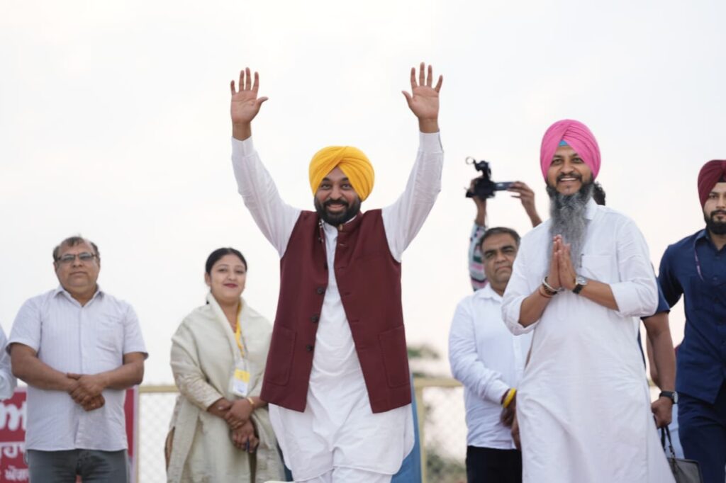 ਜਦੋਂ ਤੱਕ ਪੰਜਾਬ ‘ਚ AAP ਦੀ ਸਰਕਾਰ ਹੈ, ਮਹਿਲਾਵਾਂ ਨੂੰ ਸਨਮਾਨ ਰਾਸ਼ੀ ਤੇ ਮੁਫ਼ਤ ਬਿਜਲੀ ਮਿਲਦੀ ਰਹੇਗੀ- CM ਮਾਨ