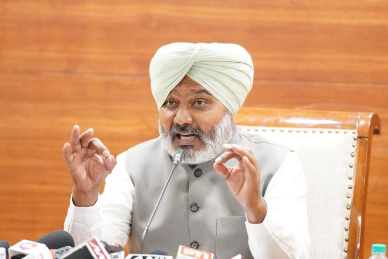 ਪੰਜਾਬ ਵੱਲੋਂ ਨਵਾਂ ਮੀਲ ਪੱਥਰ ਕਾਇਮ: ਸ਼ੁਰੂਆਤ ਤੋਂ ਹੁਣ ਤੱਕ ਦੀ ਸਭ ਤੋਂ ਵੱਧ ਜੀ.ਐਸ.ਟੀ. ਪ੍ਰਾਪਤੀ, ਵਿਕਾਸ ਦਰ ‘ਚ ਭਾਰਤ ‘ਚ ਸੱਭ ਤੋਂ ਅੱਗੇ: ਮੰਤਰੀ ਹਰਪਾਲ ਚੀਮਾ